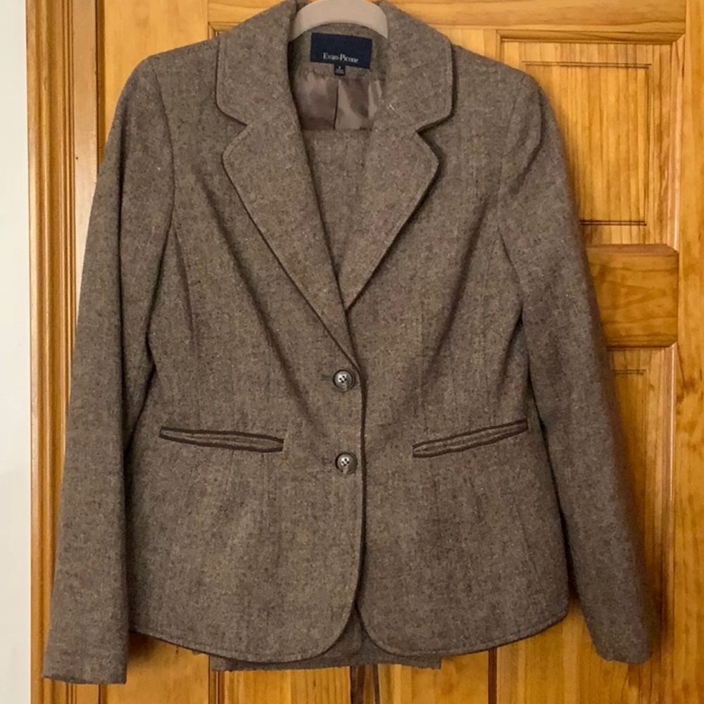 Evan Picone Suit